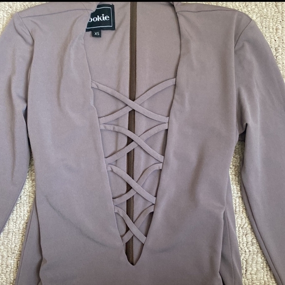 NOOKIE TI AMO LACE UP LONG SLEEVE MIDI DRESS IN TAUPE sz XS - Picture 4 of 7